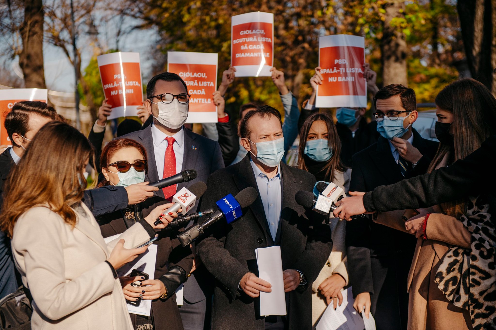 Facebook / PNL București