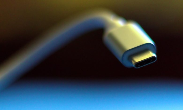 Cablu USB-C foto Pixabay