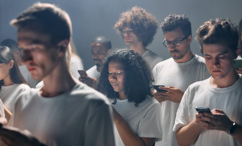 Traficul global de internet smartphone-uri foto Pexels