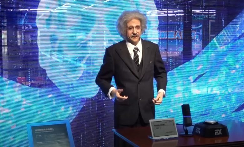 Einstein in Robot Mall la Beijing captură ShanghaiEye / YouTube