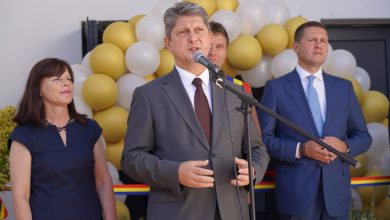 Sursa: Facebook/Titus Corlățean